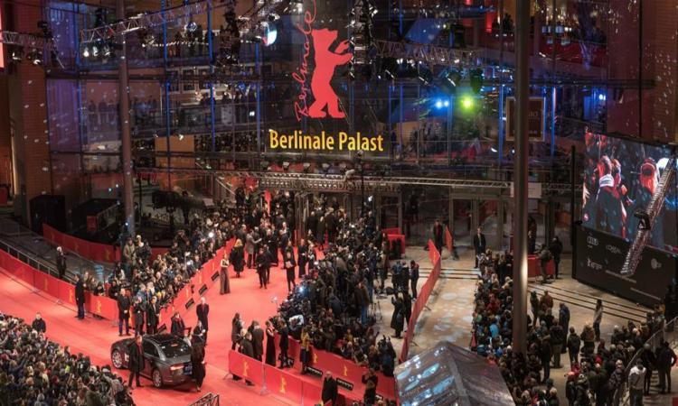 Berlin Film Festivali’nde “sanat siyasetten soyutlanamaz” tartışması