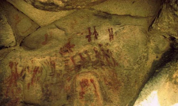 8 bin yıllık kaya resimleri yüzyıllar sonra arkeolojik sit alanı haline geldi