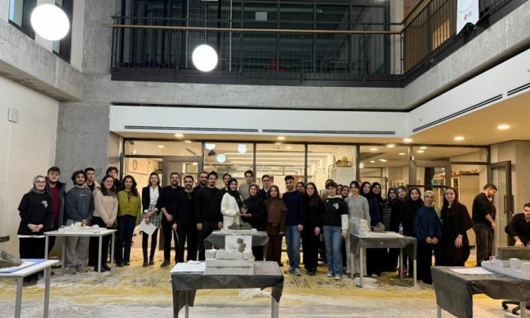 Arching Kulübü malzeme odaklı deneysel atölye ile mimarlık öğrencilerini üretime davet etti