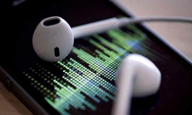 İsveç’te rekor kıran yapay zeka yapımı şarkı, listelerden çıkarıldı