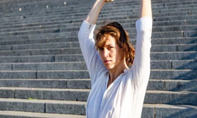 Doria Belanger’den beden, kimlik ve hareket üzerine küresel bir dans haritası